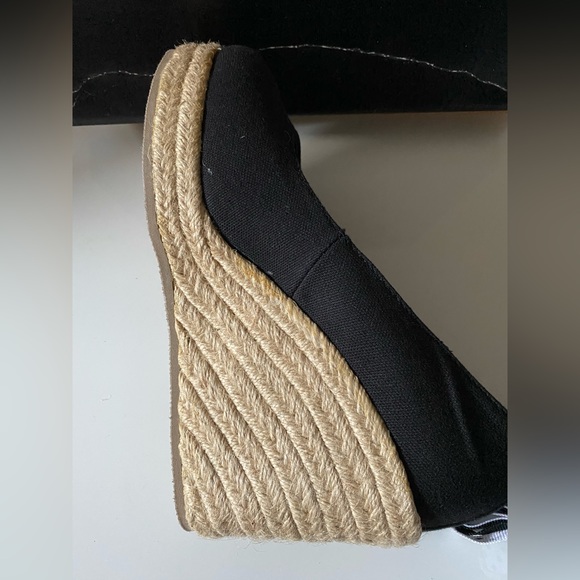 Torrid Lace-up Espadrille’s size 7 Black - Picture 11 of 16